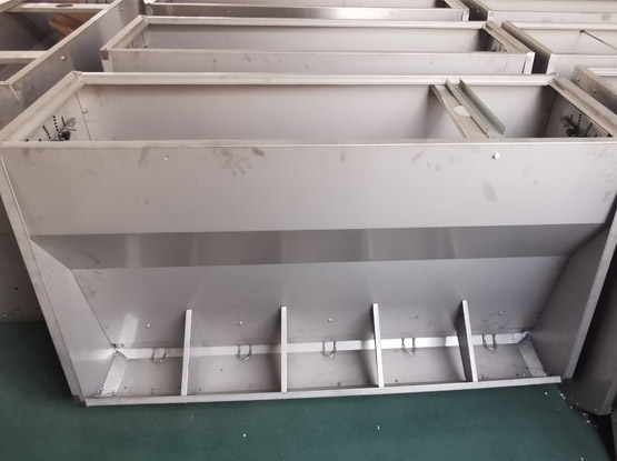 Pig Feeding Equipment